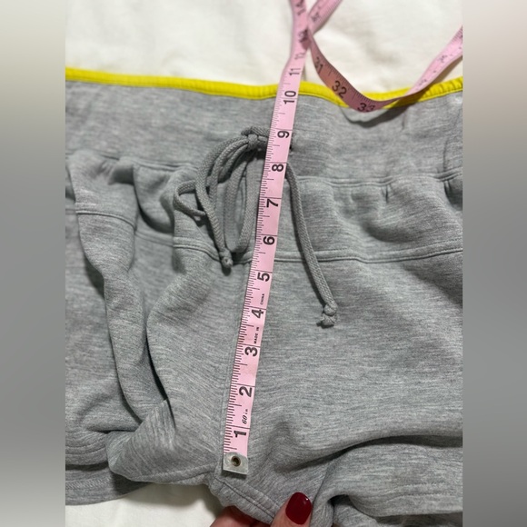 ANTHROPOLOGIE Daily Practice High Rise Drawstring Shorts | Large | Gray Pattern - Picture 12 of 15